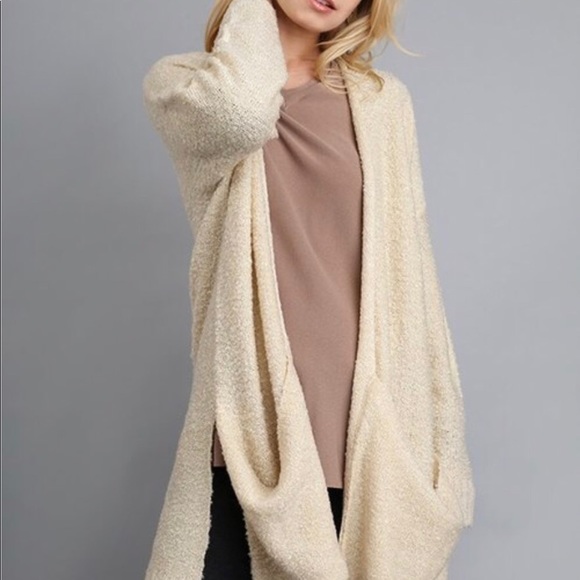 Sweaters - Open Front Pocket Cardigan